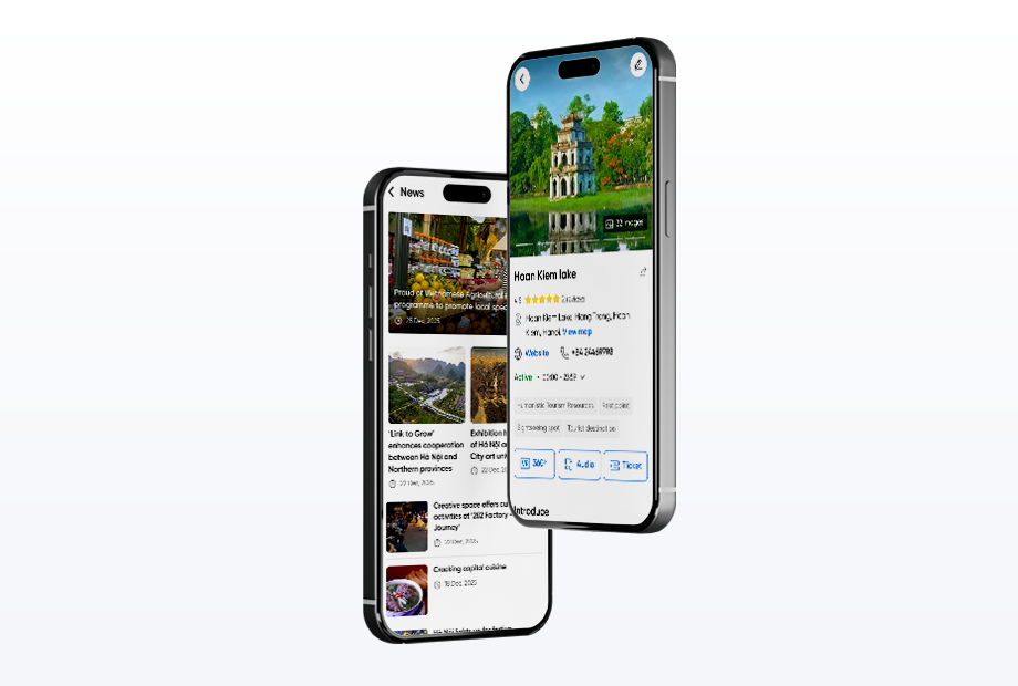The app displays tourist spot details and latest travel news updates