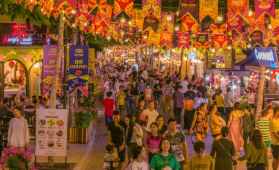 Top 04 night market in Hanoi every traveler must visit