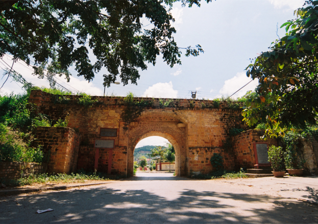 Exploring Lang Son’s Ancient Citadel: A Stone Fortress Beneath the Northeastern Skies