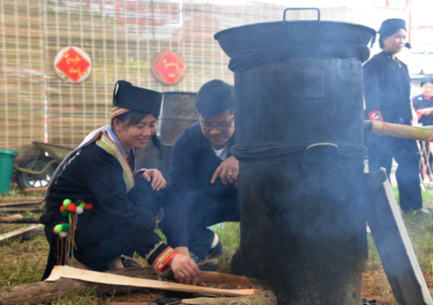 Travel to Lang Son to explore one of the most famous love markets in the highlands