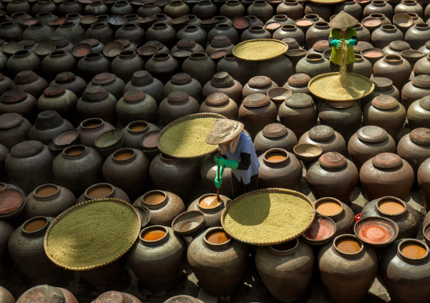 Ban Yen Nhan: A Journey to Discover the Centuries-Old Soy Sauce Craft Village