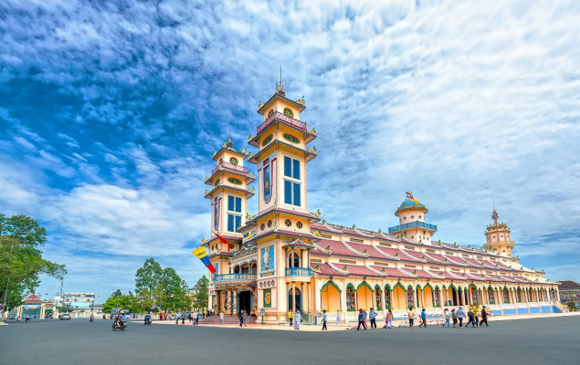 https://visitvietnam.org.vn/backend/public/cities/687f5e80c9c43.png