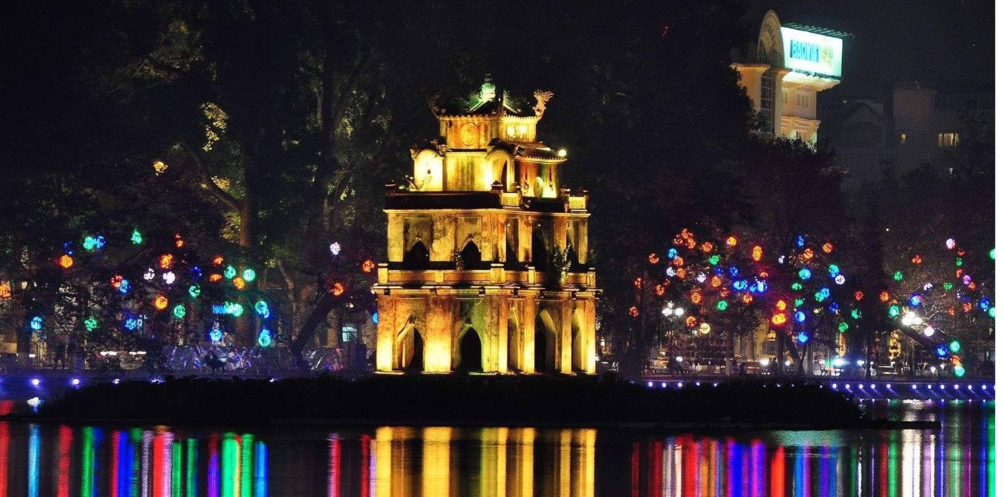 Fun things to do in Hanoi at night for couples and friends