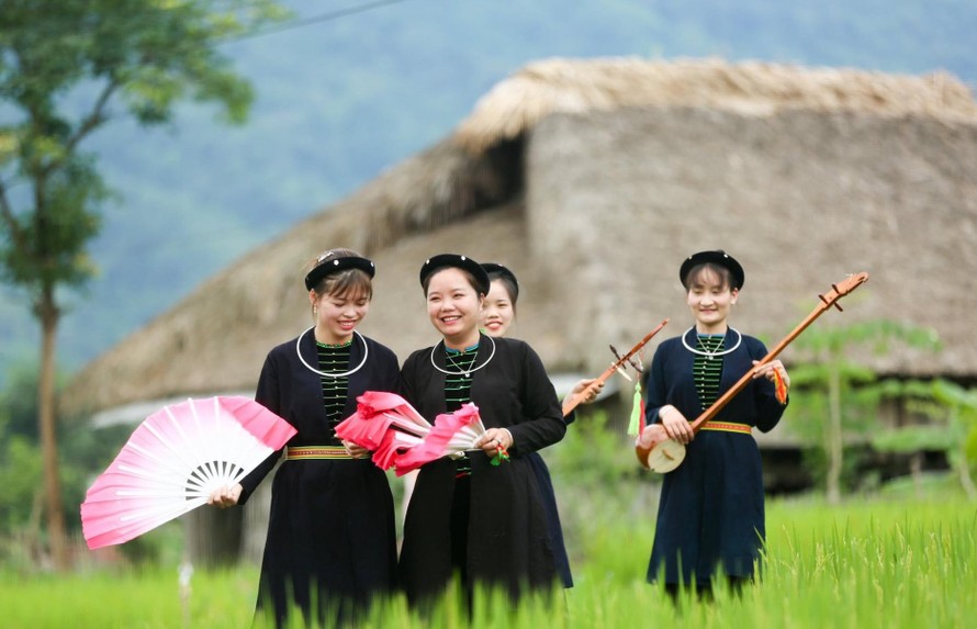 Traditional Cultural Features of the Tay Ethnic Group