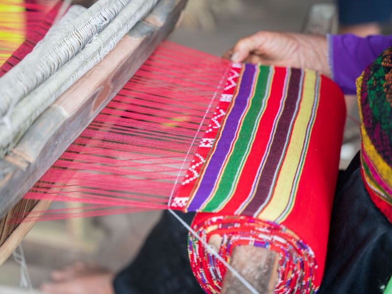 Unique Art of Pattern Making on Ê Đê Brocade Fabric