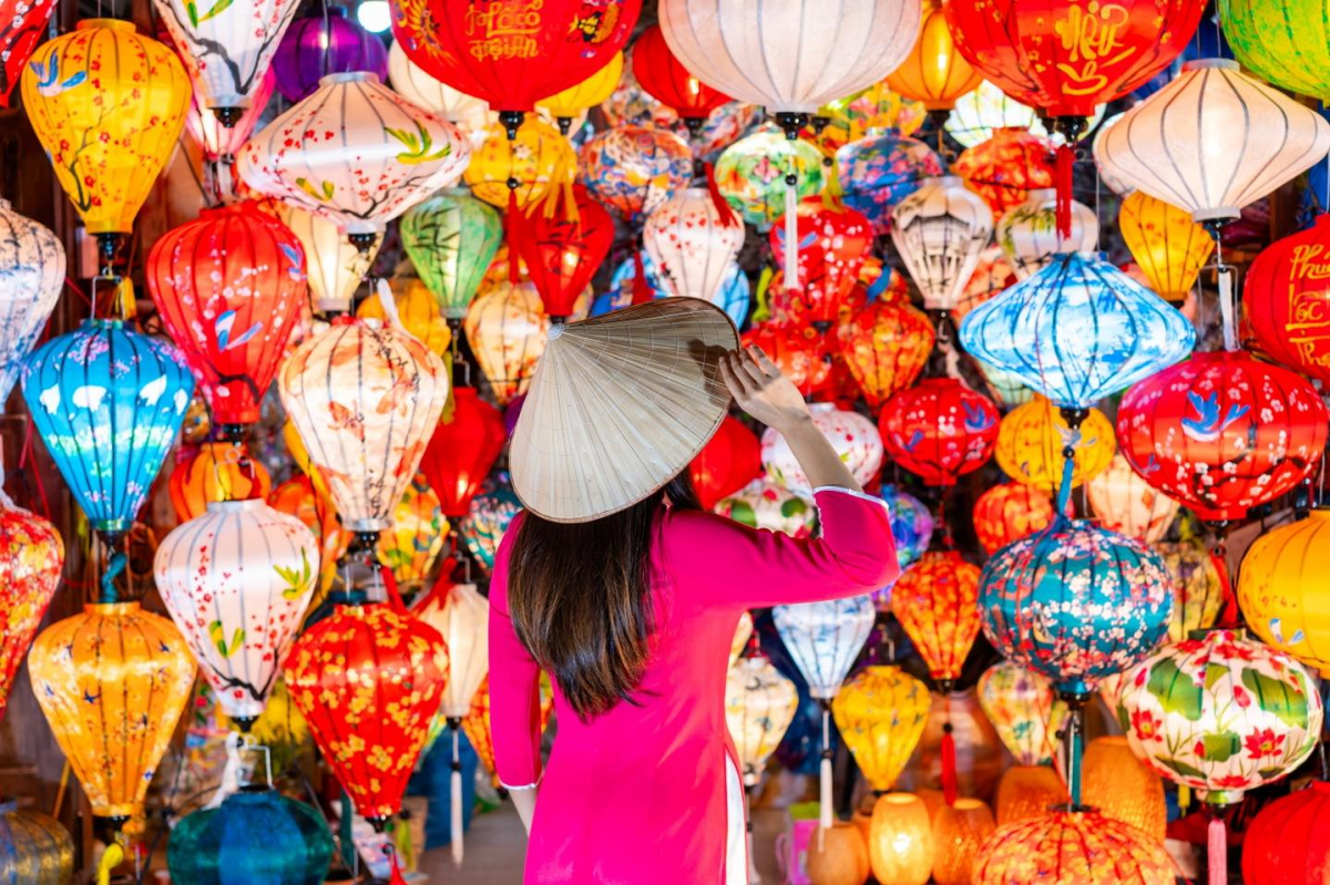 Hands-On traditional lantern making experience in Hoi An