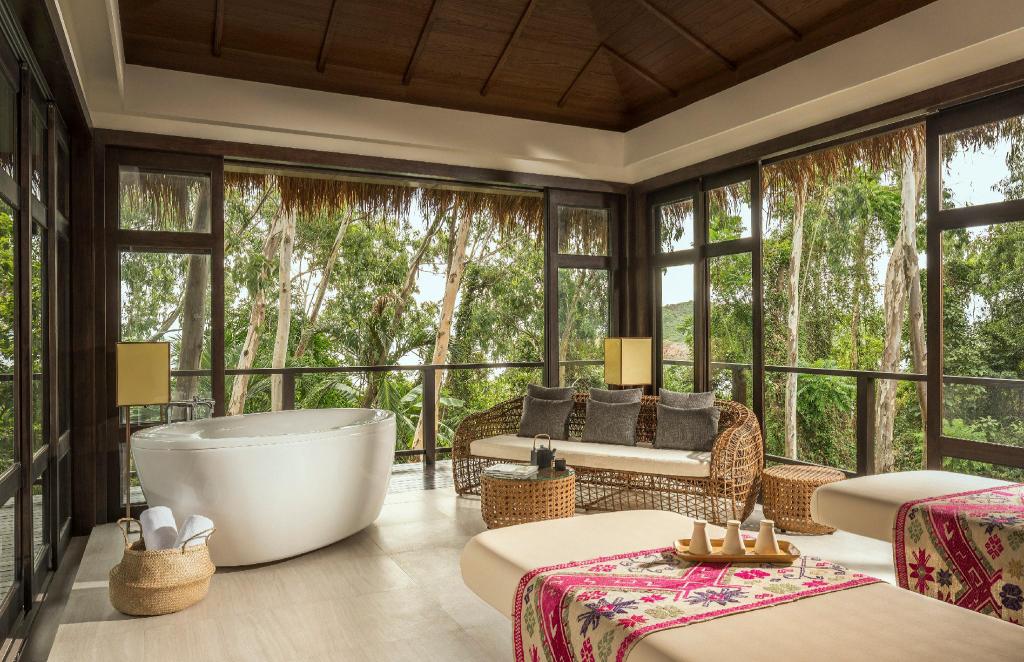 Recharge and unwind at Anantara’s Exclusive Beachfront Villas