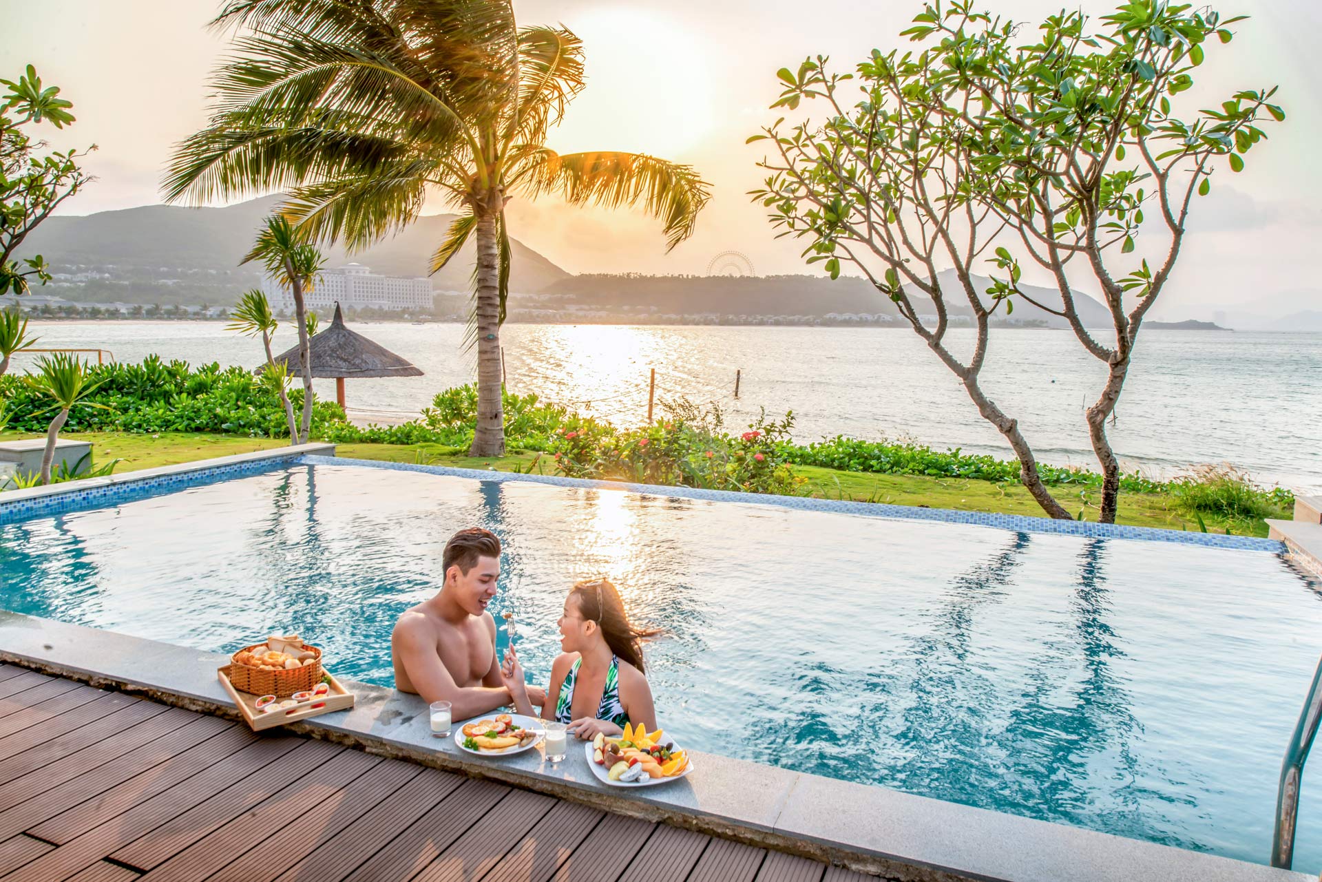 Top 10 fun and romantic things to do on honeymoon