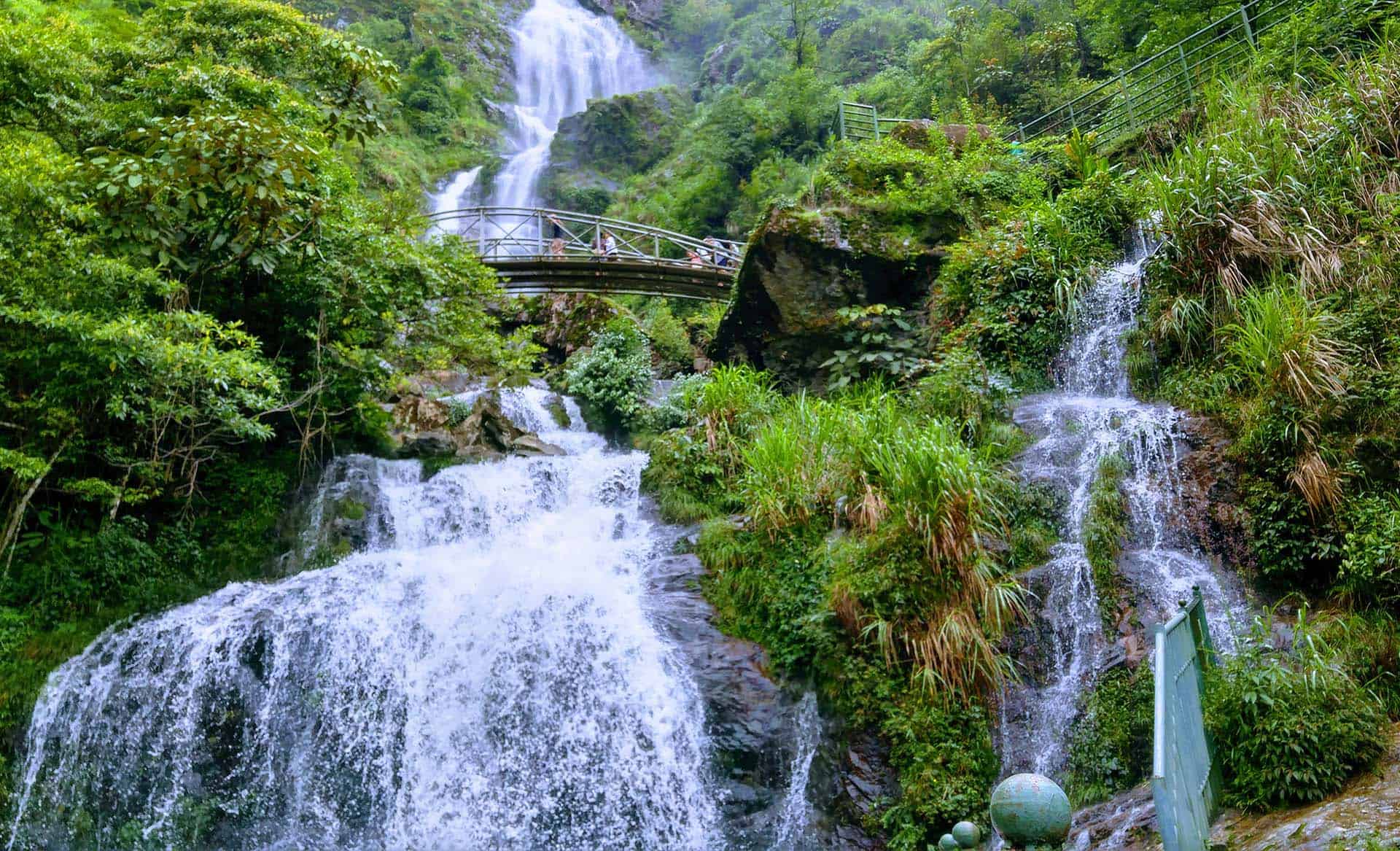 A Natural Wonder on the Way to Heaven’s Gate