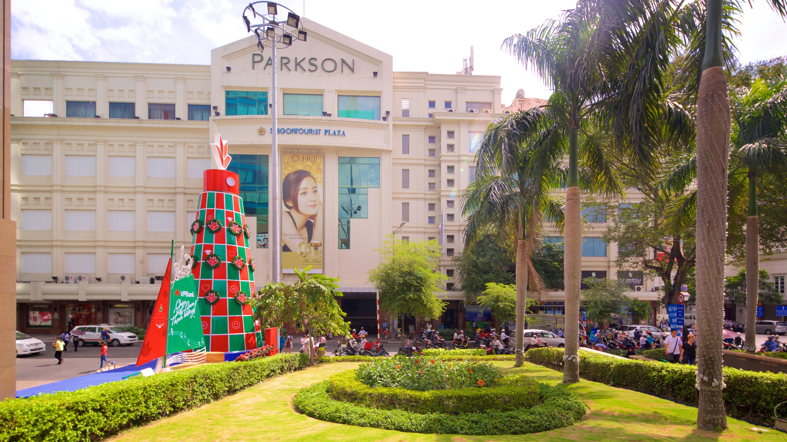 Premium brand experiences at Parkson Saigon