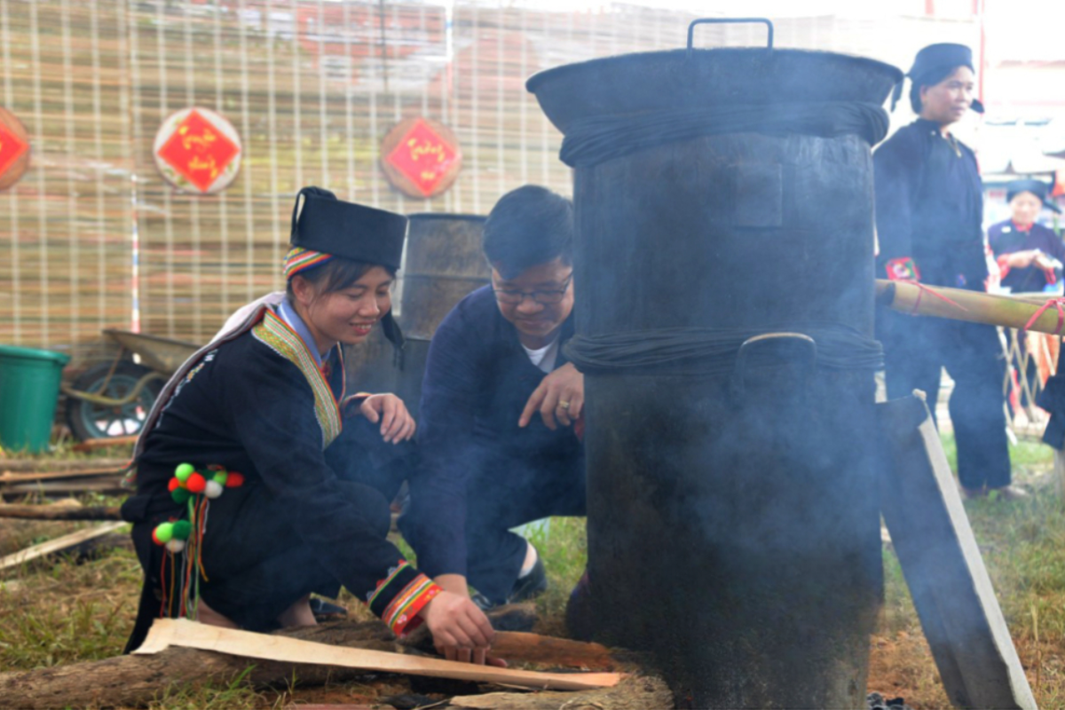 Travel to Lang Son to explore one of the most famous love markets in the highlands