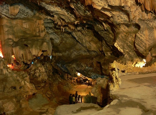 Visit Linh Son Cave in Thai Nguyen: A Hidden Gem Amidst the Forested Mountains