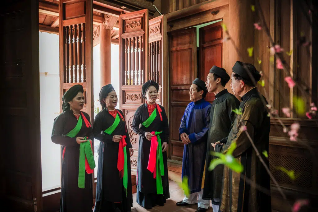Experience the Soulful Melodies of Quan Ho Folk Songs in Bac Ninh